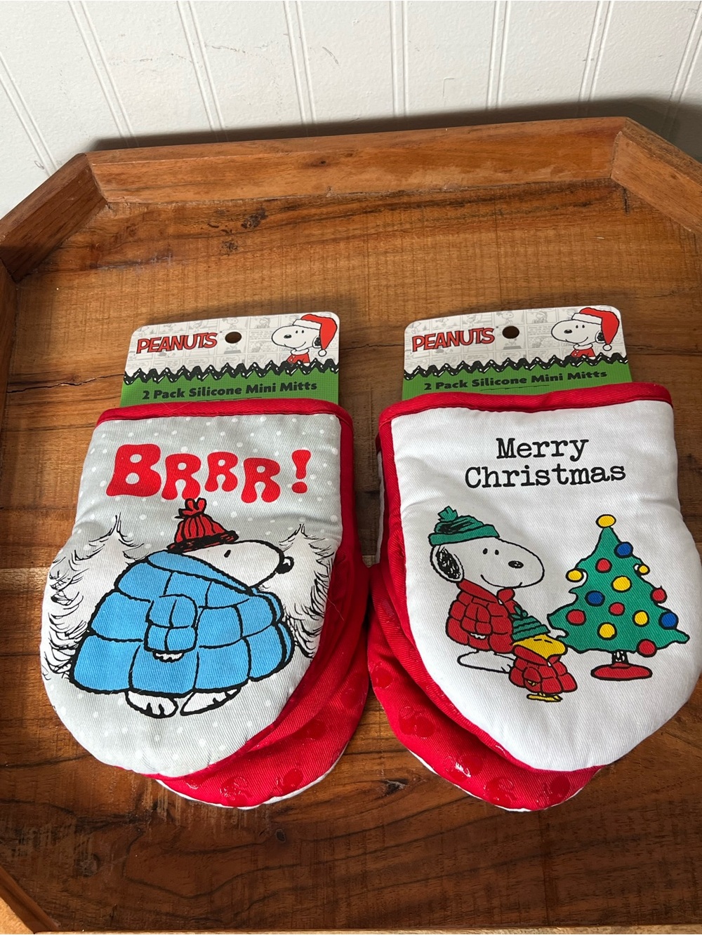 PEANUTS Mini Oven Mitts Snoopy Christmas NEW 4 pair